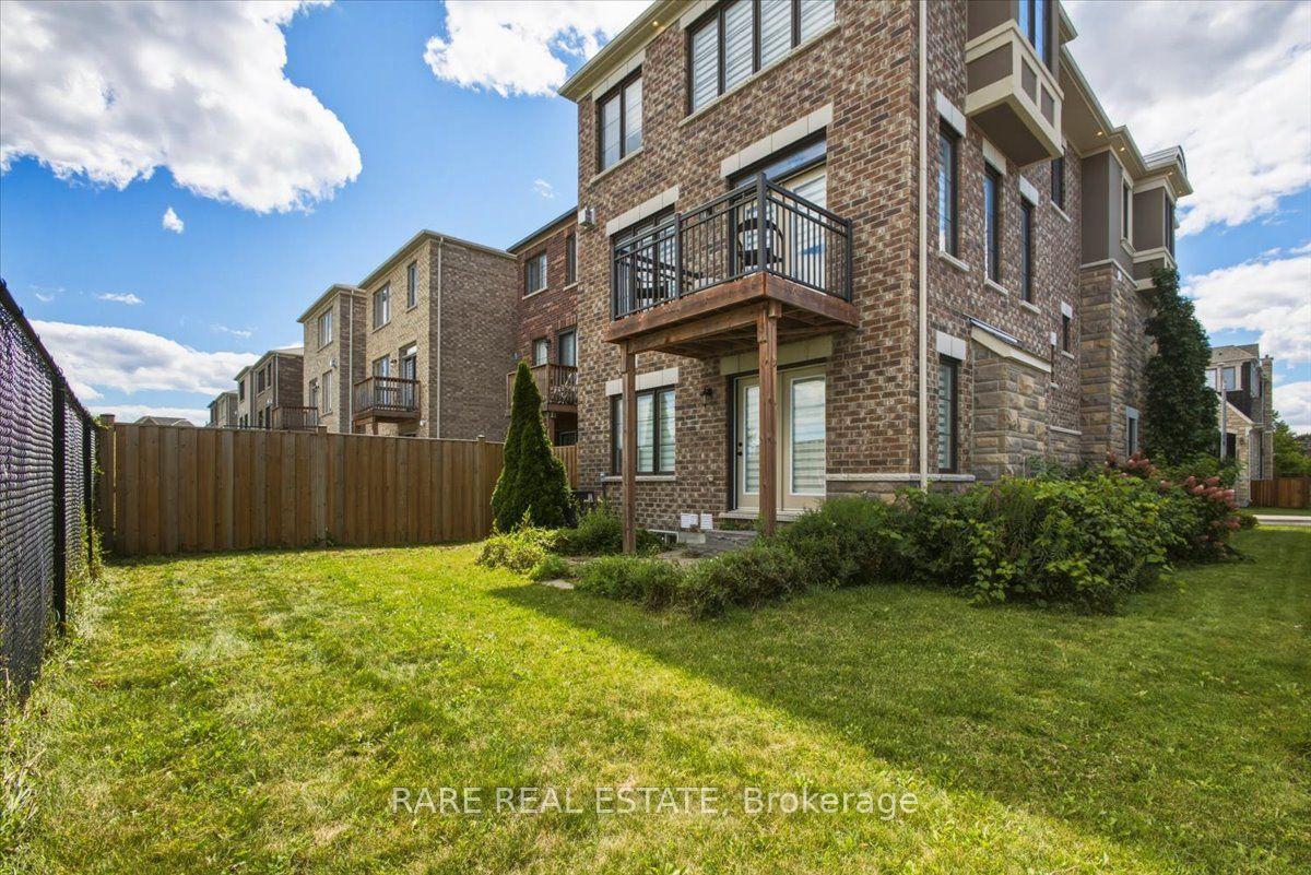 Photo 40 of 89 William Durie Way, North York, Newtonbrook West — HOMEH