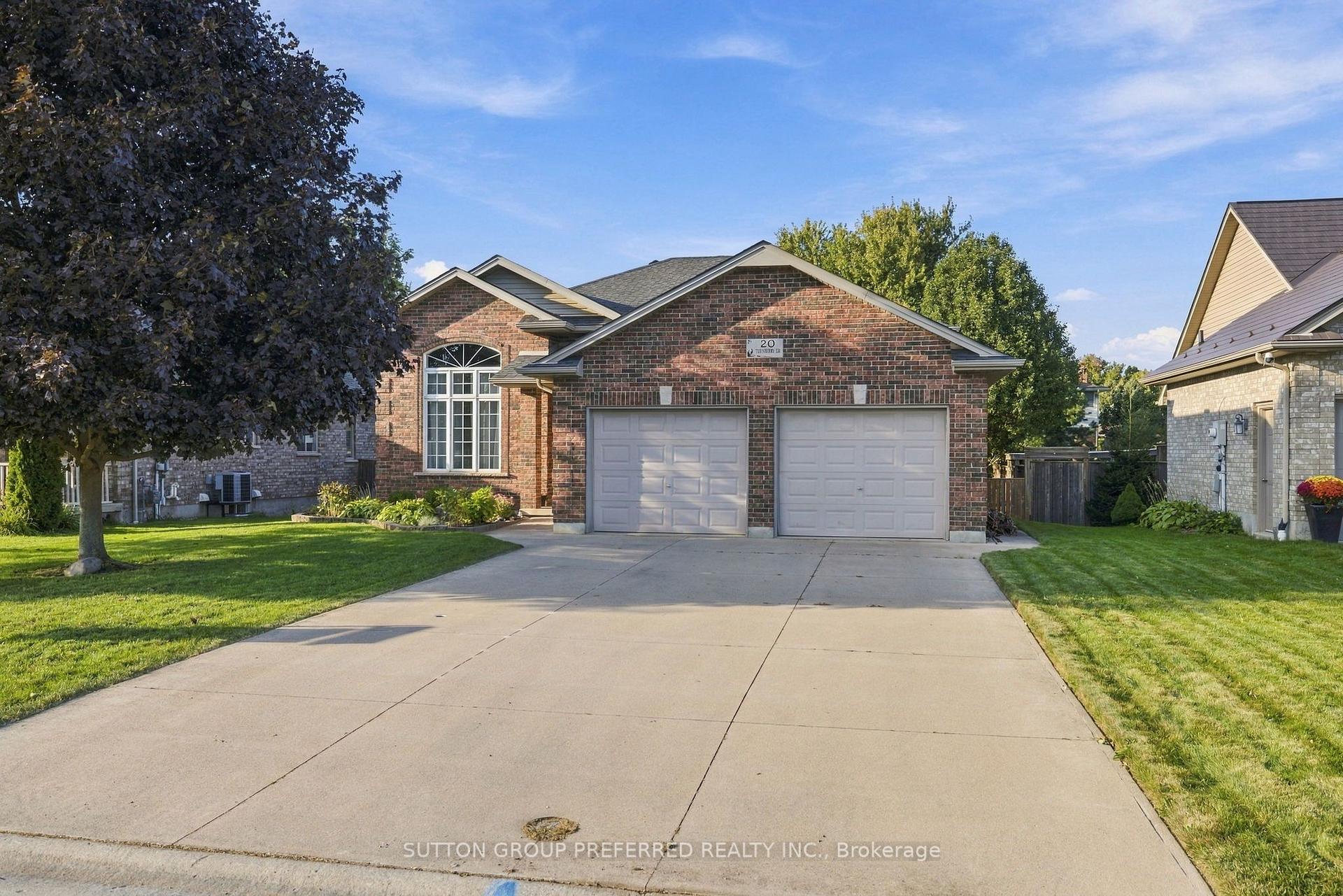 Photo of 20 Turnberry Drive