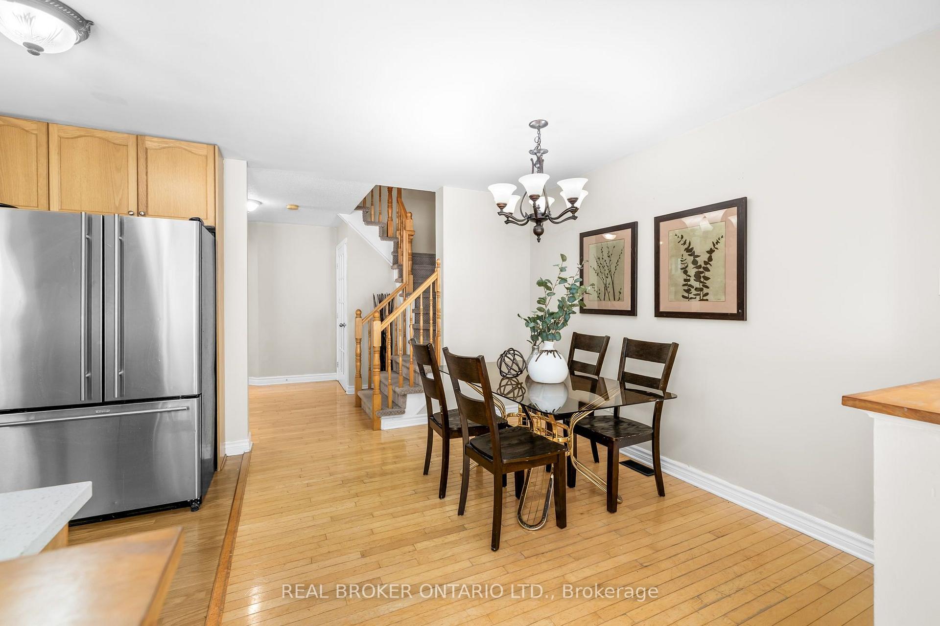 Photo 18 of 234 Deerfox Drive, Ottawa, Barrhaven - Longfields — HOMEH