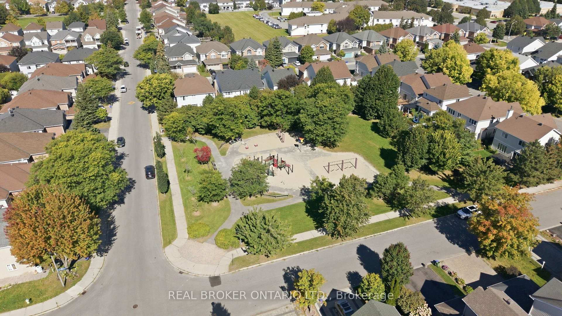 Photo 32 of 234 Deerfox Drive, Ottawa, Barrhaven - Longfields — HOMEH