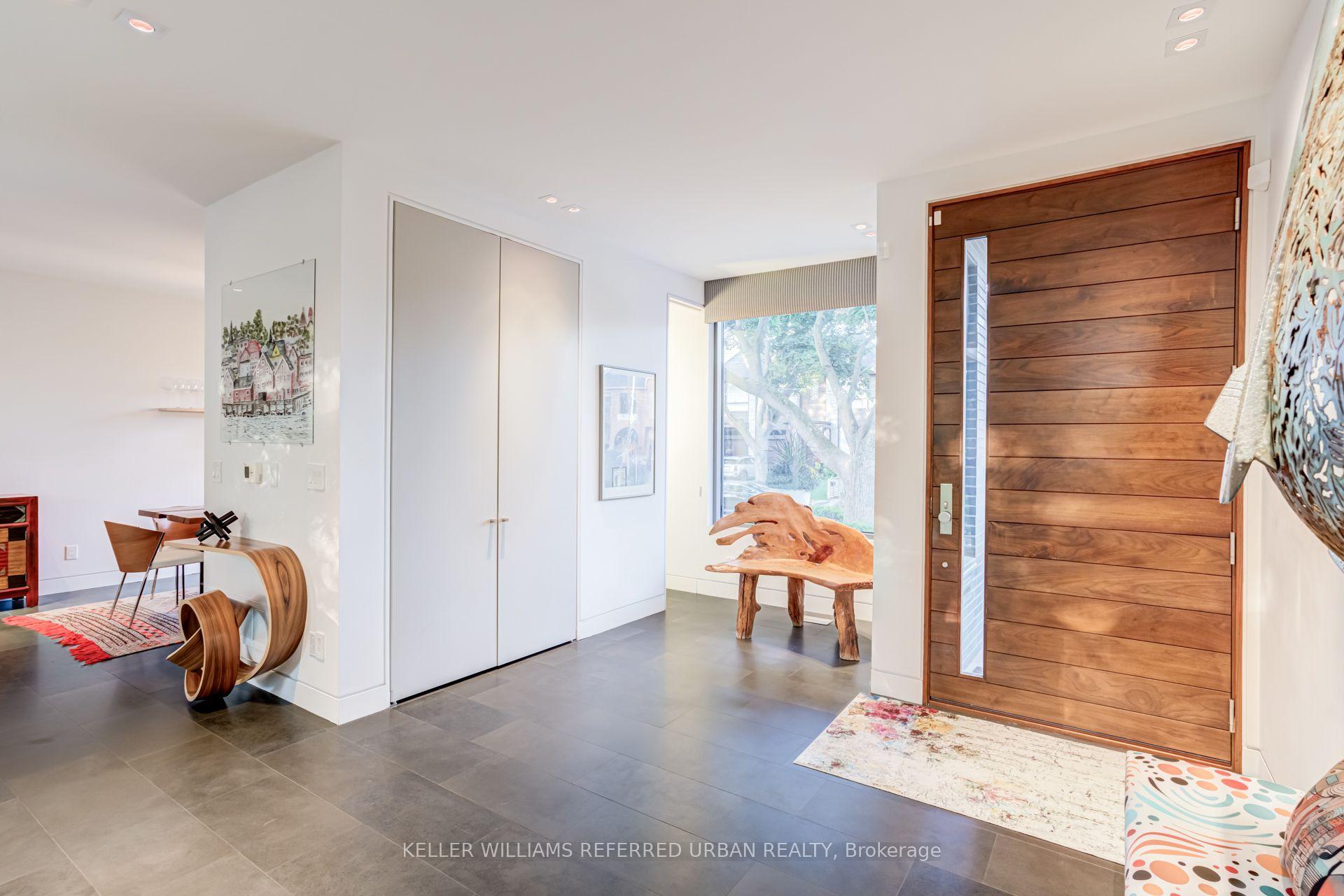 Photo 4 of 28 Beaucourt Road, Etobicoke, Stonegate-Queensway — HOMEH
