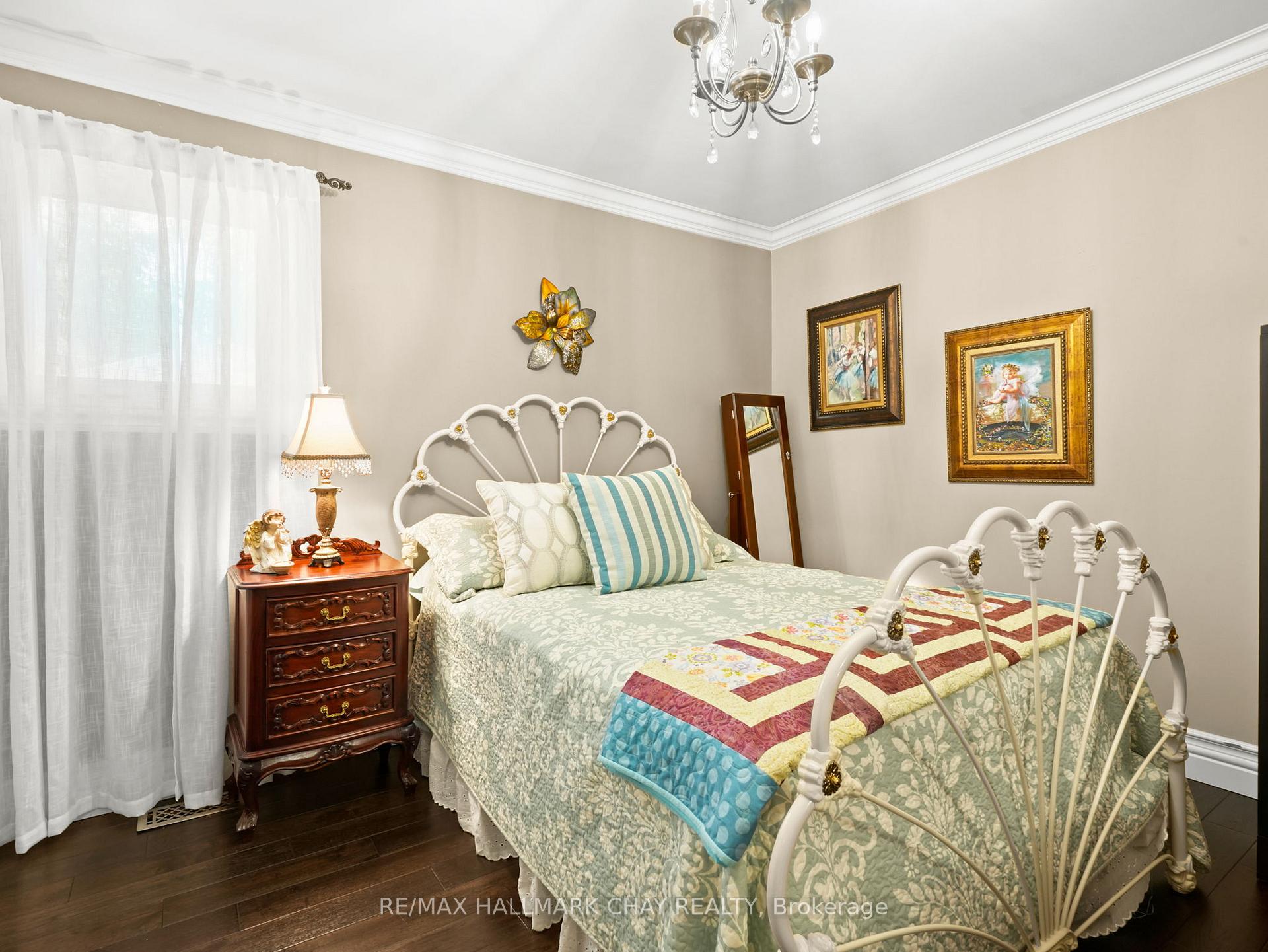 Photo 29 of 20 Downer Crescent, Wasaga Beach — HOMEH