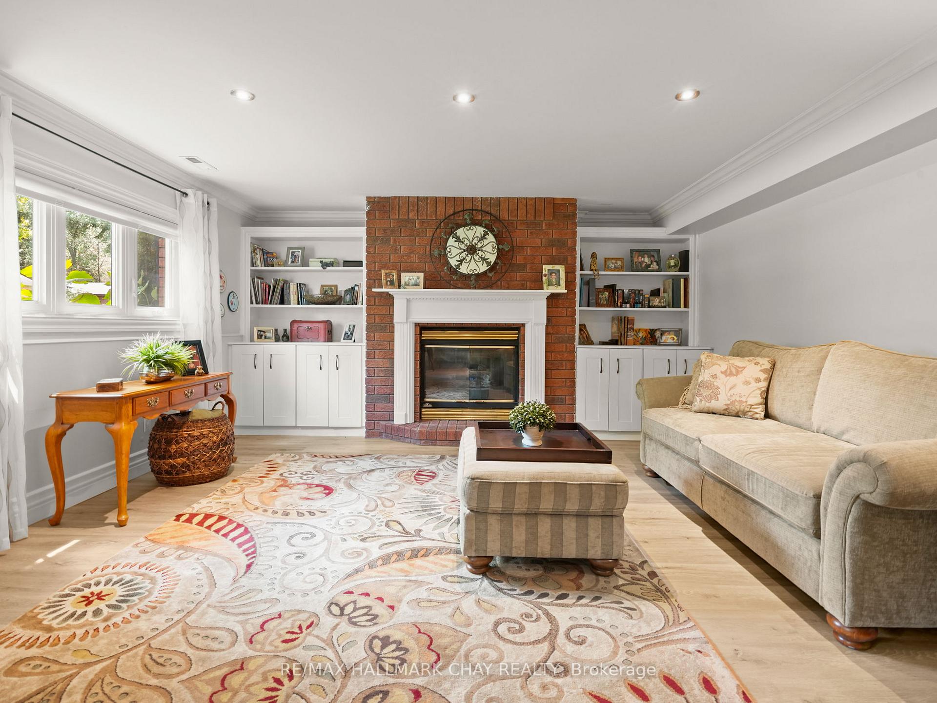 Photo 31 of 20 Downer Crescent, Wasaga Beach — HOMEH