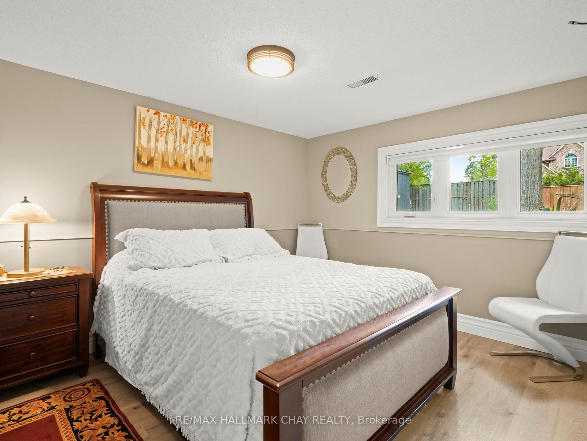 Photo 39 of 20 Downer Crescent, Wasaga Beach — HOMEH
