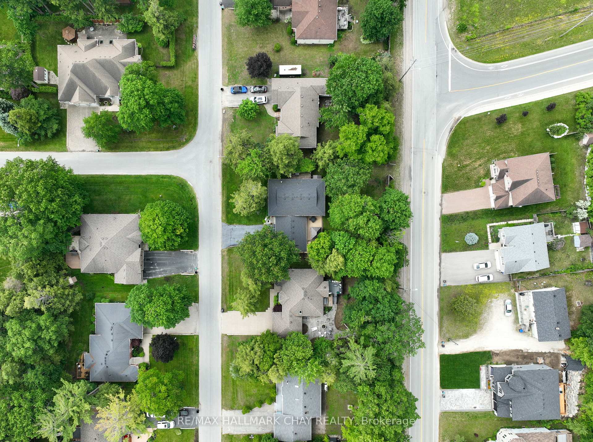 Photo 48 of 20 Downer Crescent, Wasaga Beach — HOMEH