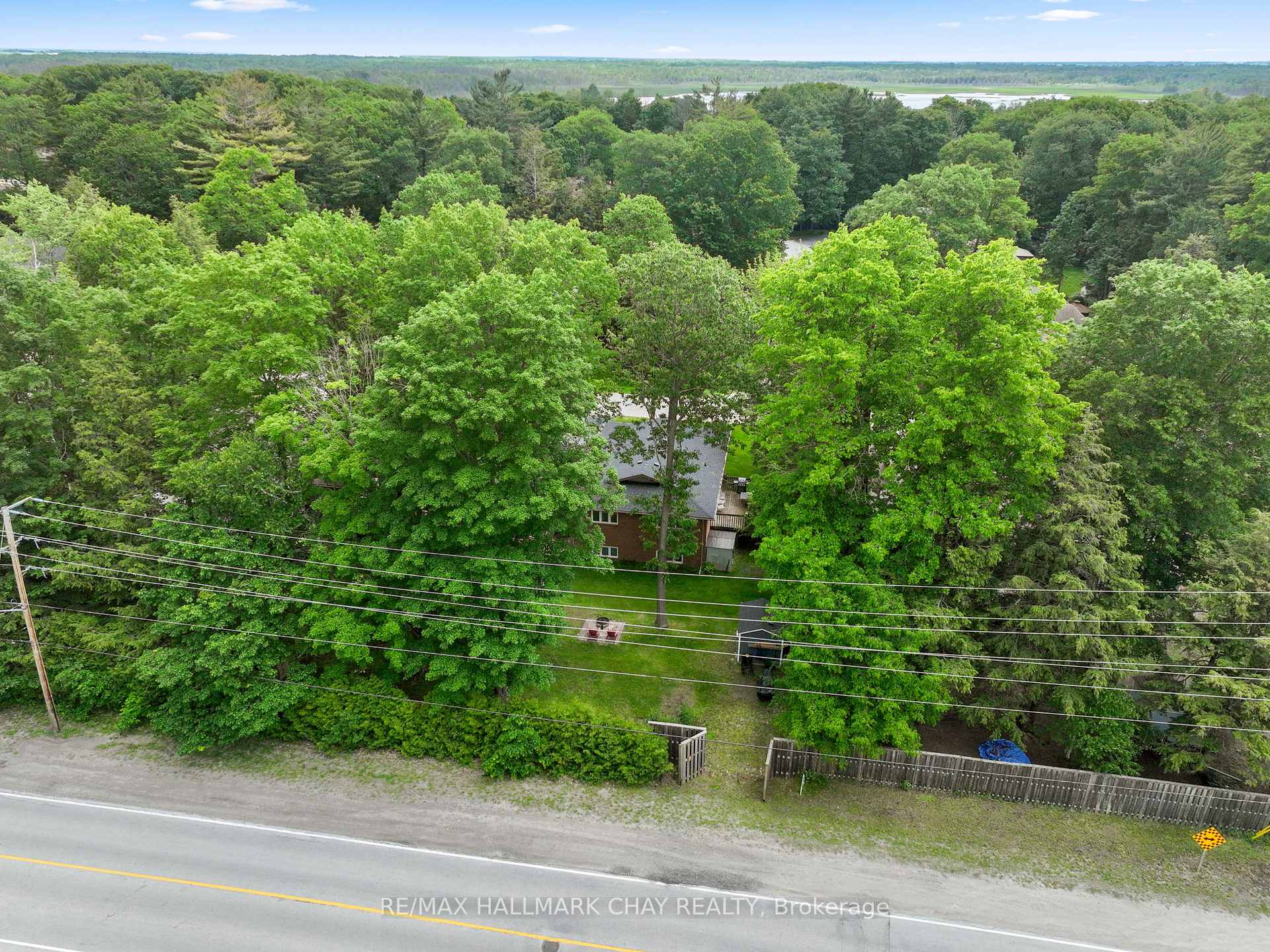 Photo 50 of 20 Downer Crescent, Wasaga Beach — HOMEH
