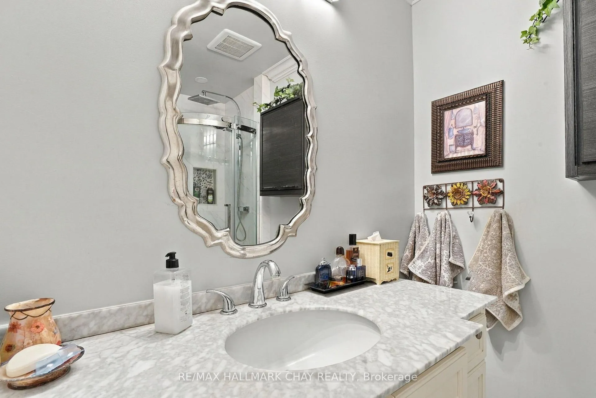 Photo 24 of 20 Downer Crescent, Wasaga Beach — HOMEH