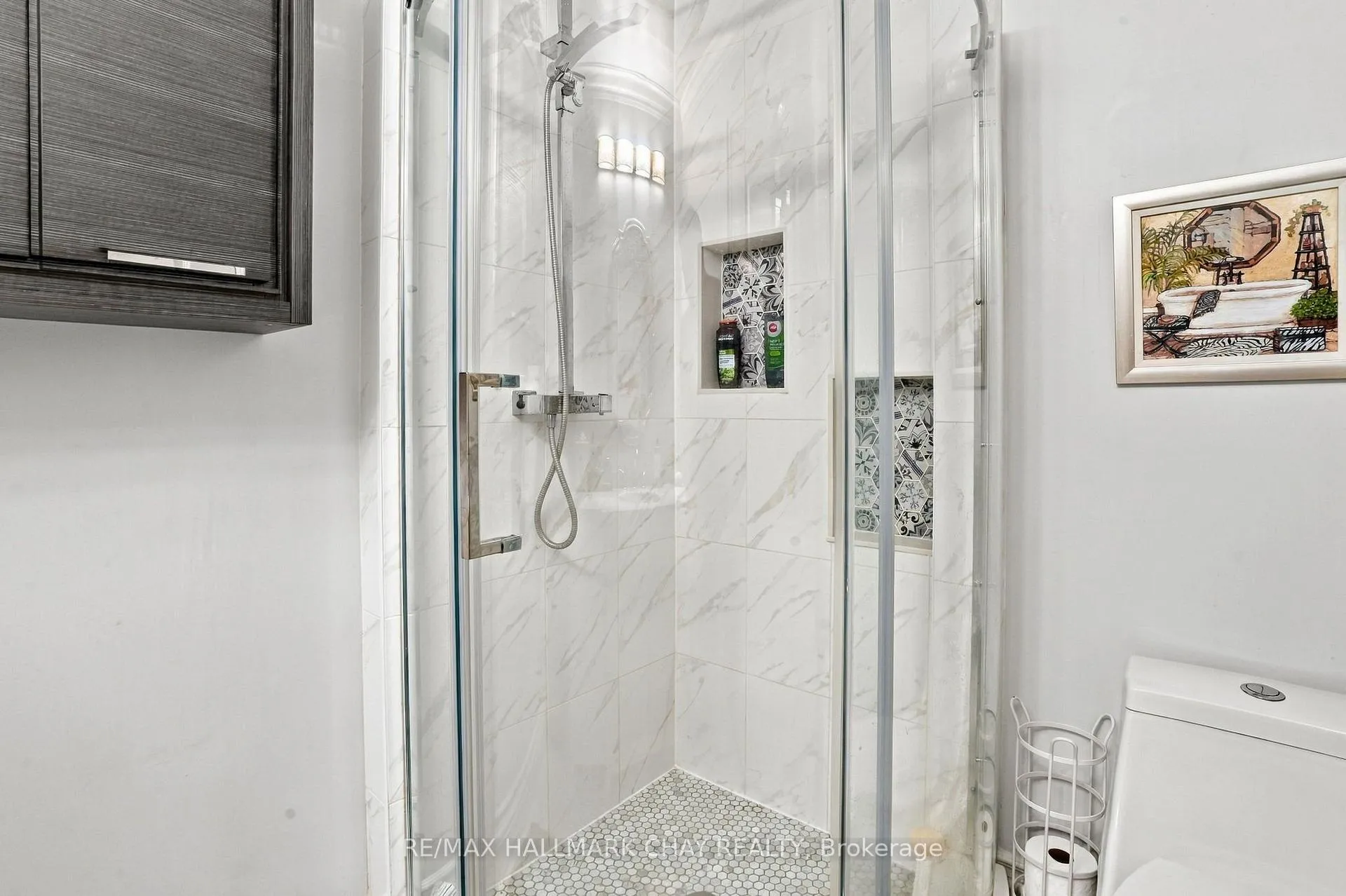 Photo 26 of 20 Downer Crescent, Wasaga Beach — HOMEH