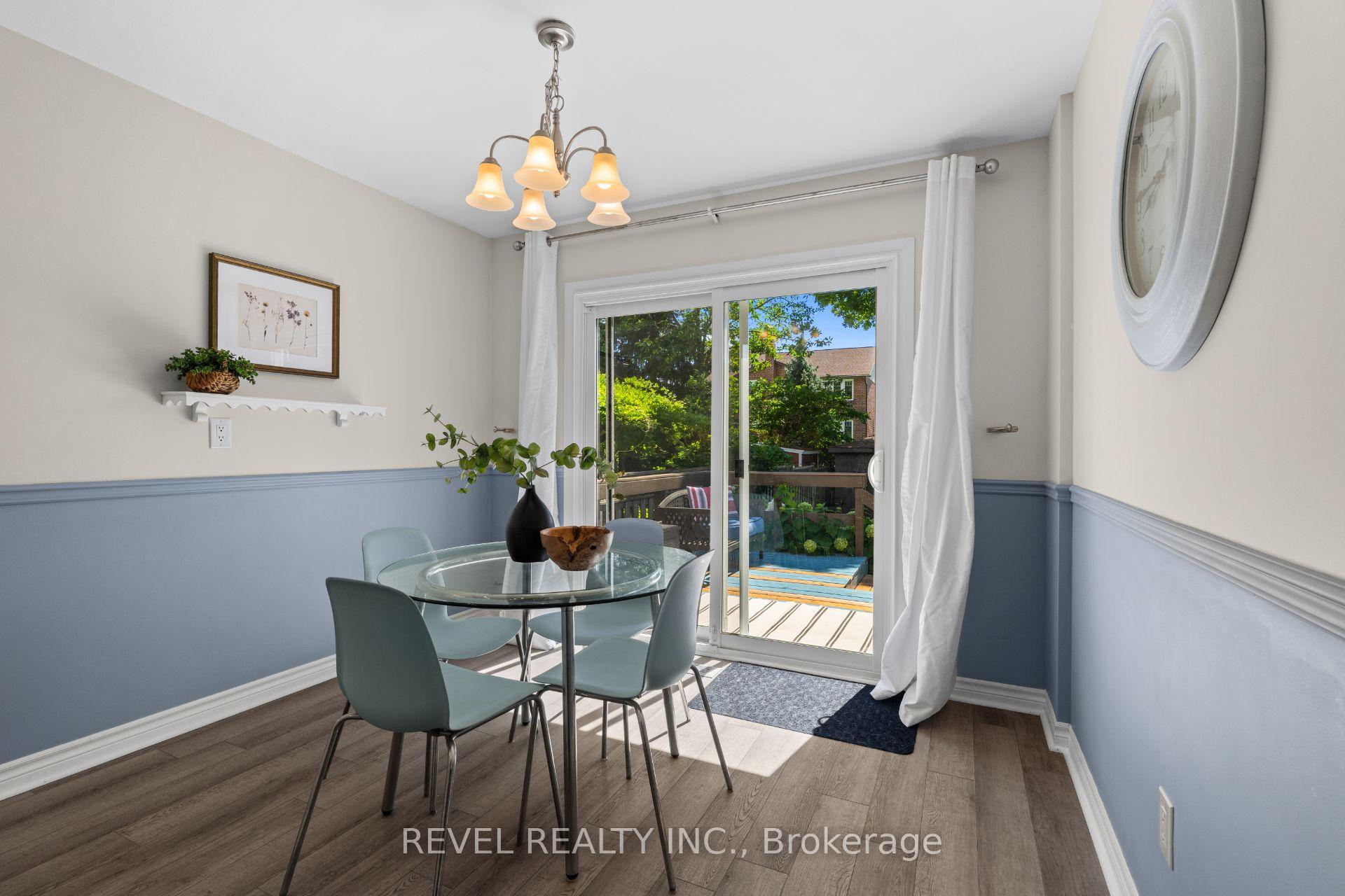 Photo 12 of 1610 Heathside Crescent, Pickering, Liverpool — HOMEH