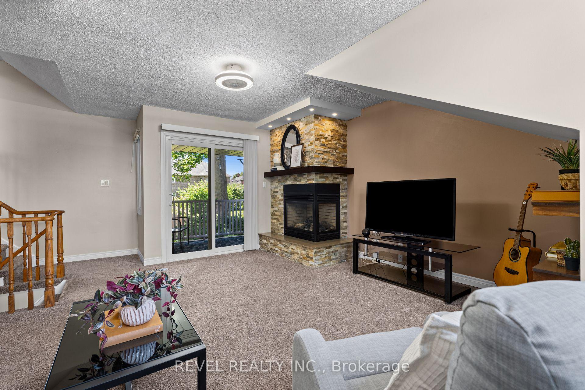 Photo 19 of 1610 Heathside Crescent, Pickering, Liverpool — HOMEH