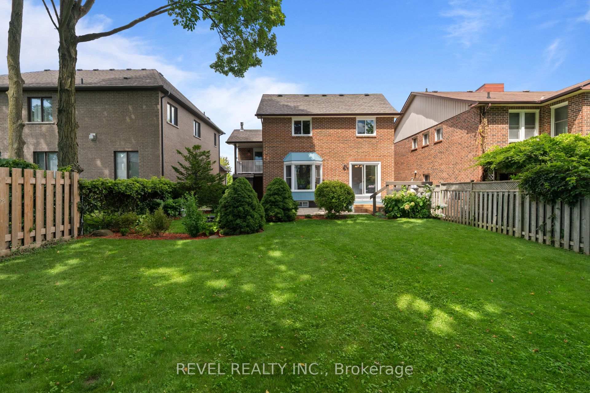 Photo 43 of 1610 Heathside Crescent, Pickering, Liverpool — HOMEH