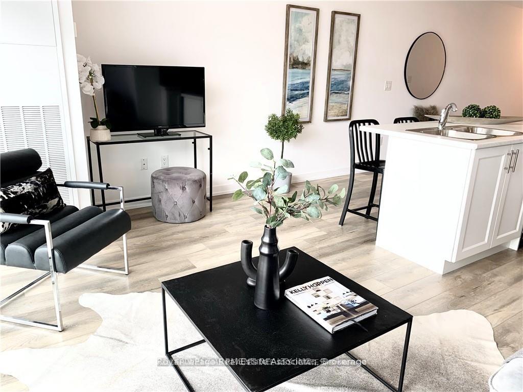 Photo 6 of Unit 215, 460 Dundas Street E, Hamilton, Waterdown — HOMEH