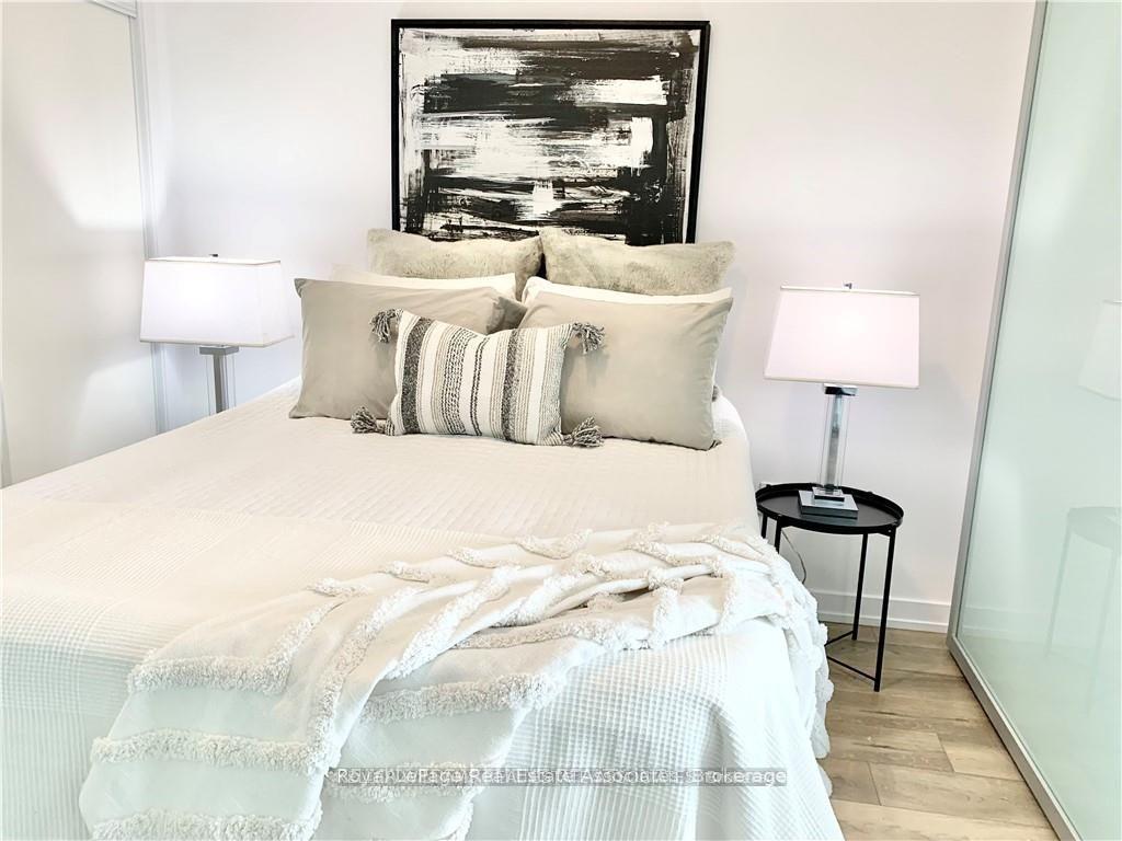 Photo 12 of Unit 215, 460 Dundas Street E, Hamilton, Waterdown — HOMEH