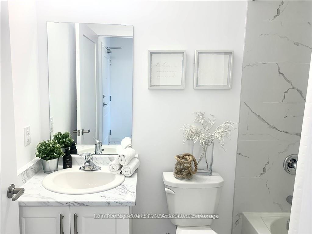 Photo 15 of Unit 215, 460 Dundas Street E, Hamilton, Waterdown — HOMEH