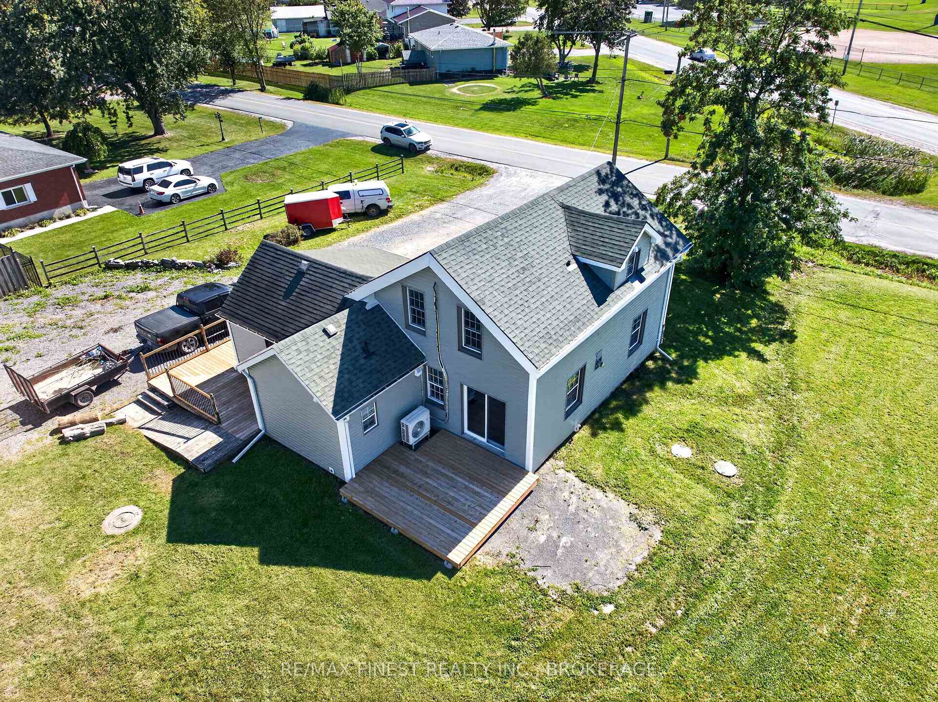 Photo 9 of 1069 Sunnyside Road, Kingston, City North of 401 — HOMEH