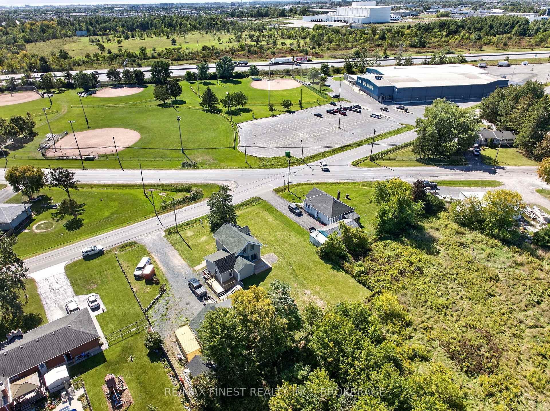 Photo 14 of 1069 Sunnyside Road, Kingston, City North of 401 — HOMEH