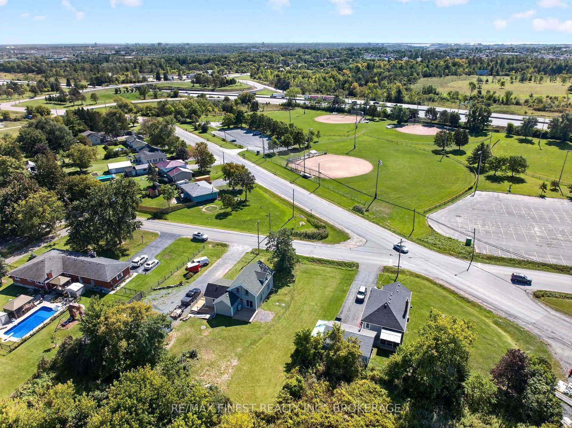 Photo 17 of 1069 Sunnyside Road, Kingston, City North of 401 — HOMEH
