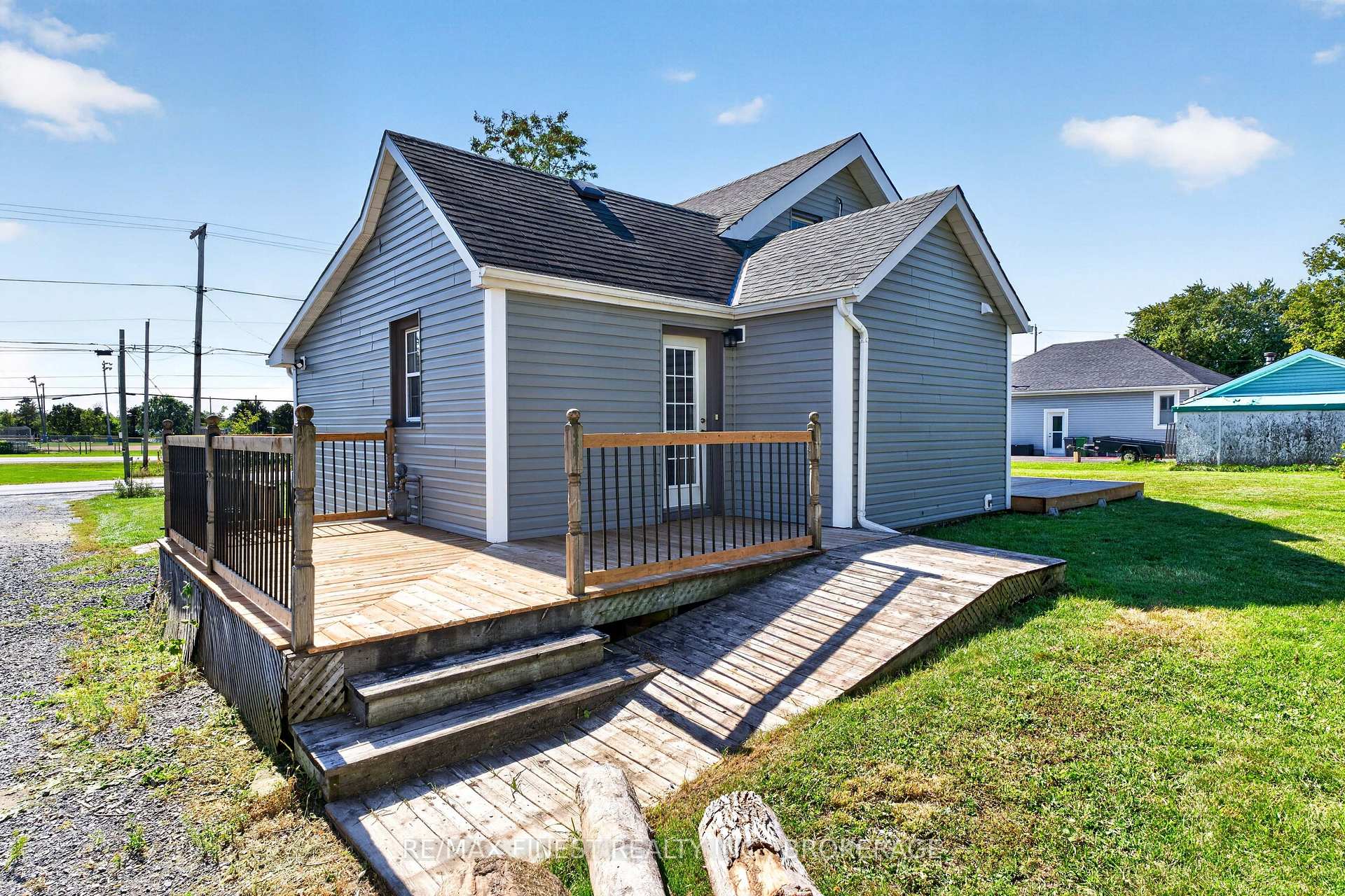 Photo 29 of 1069 Sunnyside Road, Kingston, City North of 401 — HOMEH