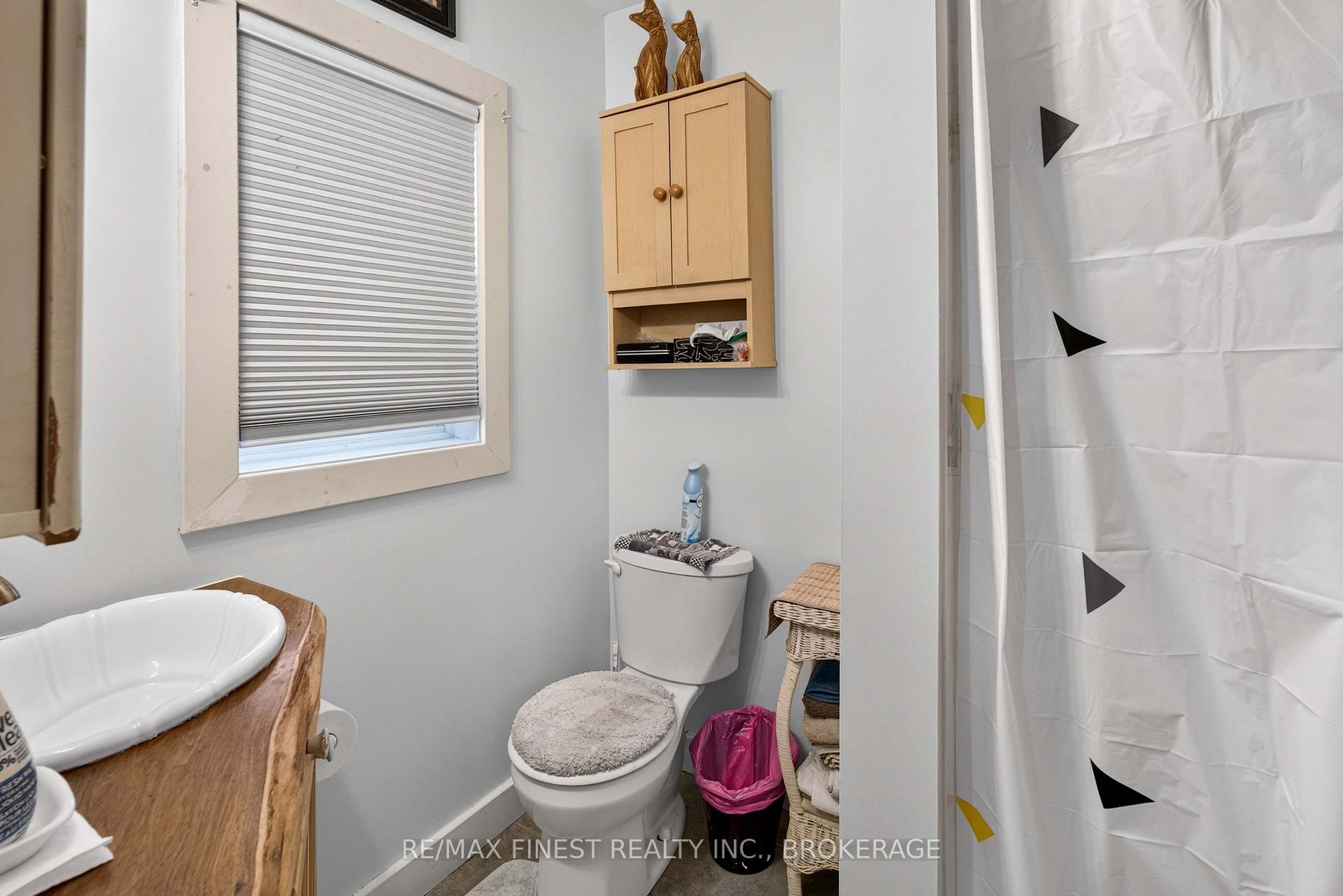 Photo 49 of 1069 Sunnyside Road, Kingston, City North of 401 — HOMEH
