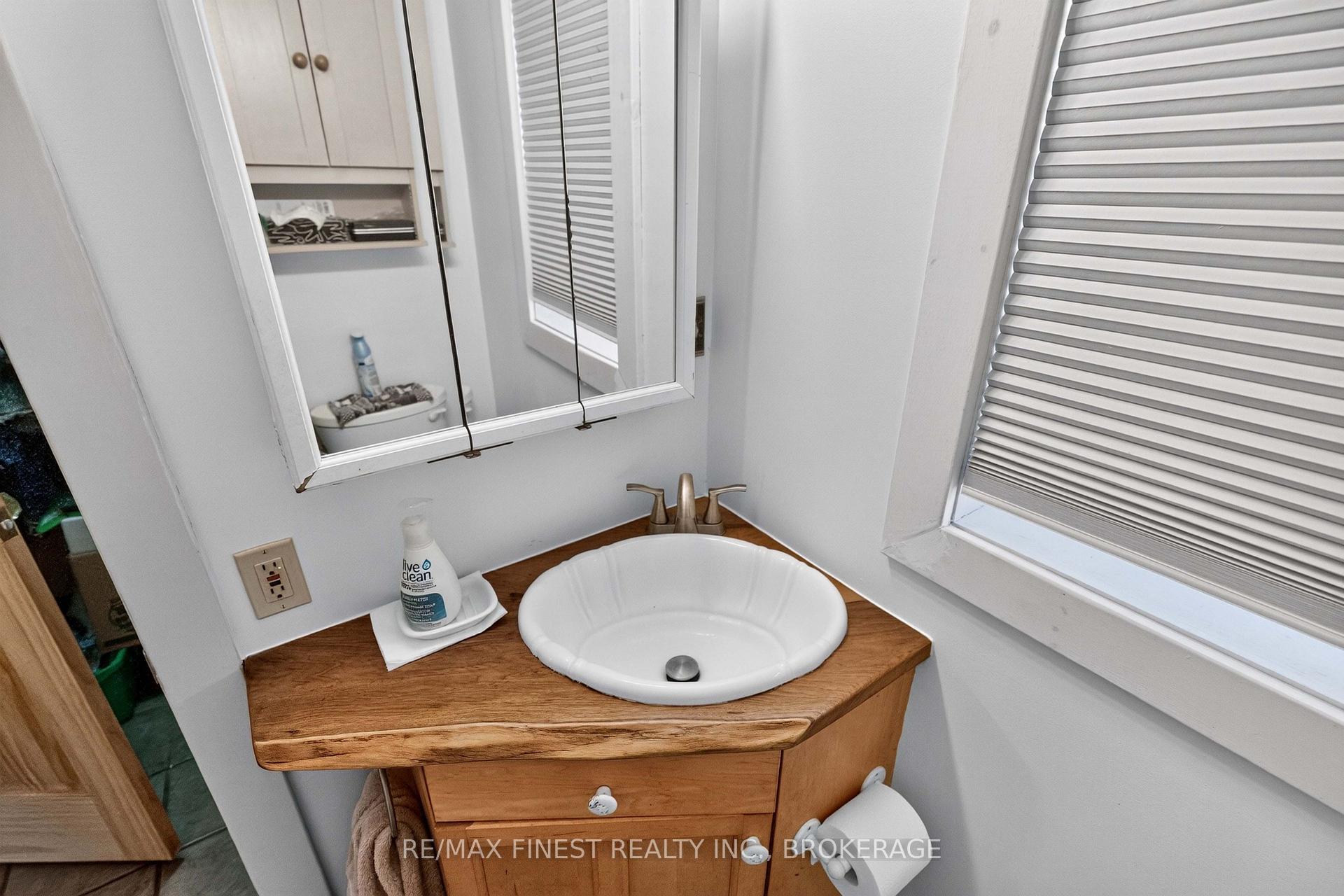Photo 51 of 1069 Sunnyside Road, Kingston, City North of 401 — HOMEH