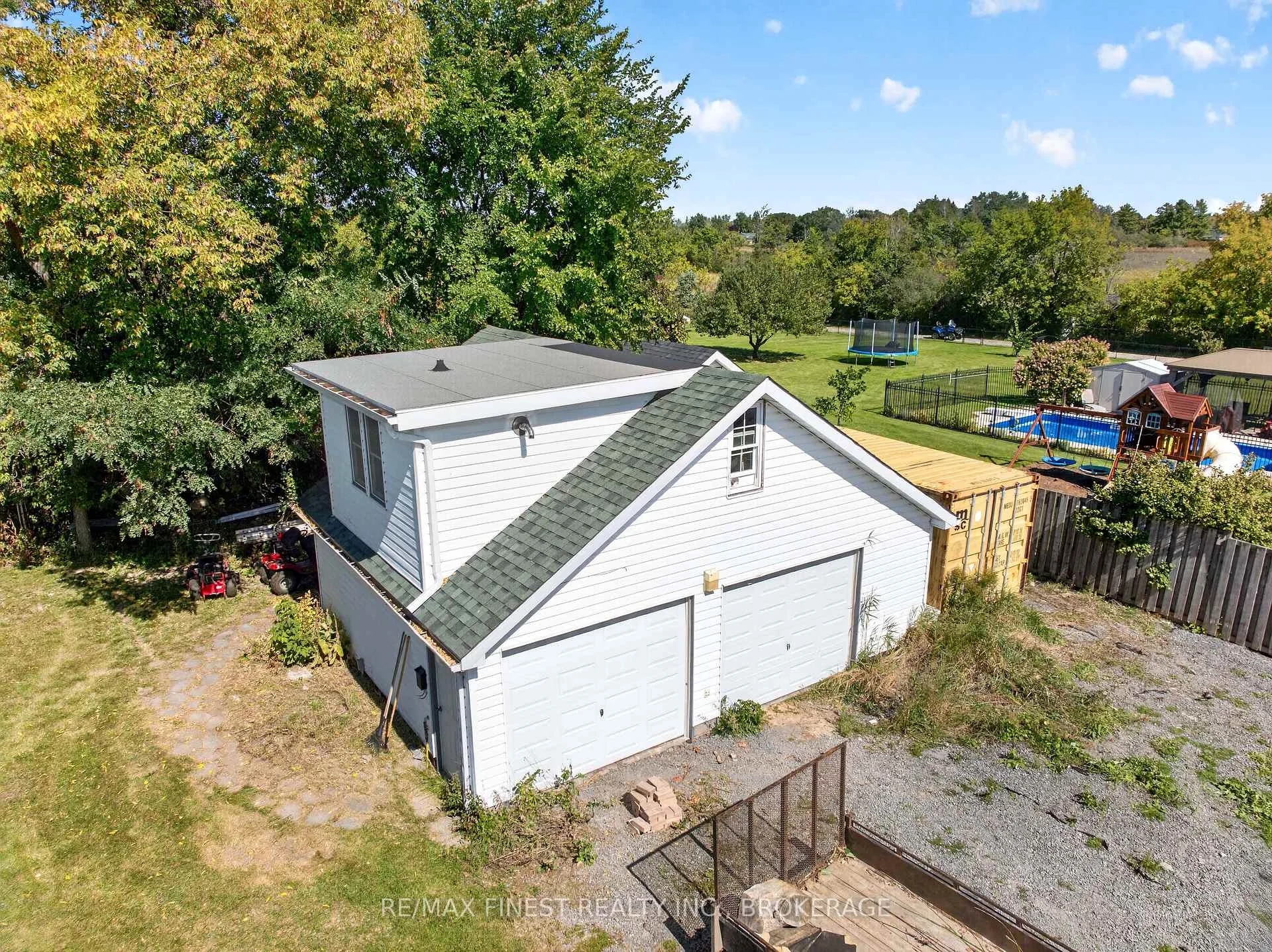 Photo 15 of 1069 Sunnyside Road, Kingston, City North of 401 — HOMEH