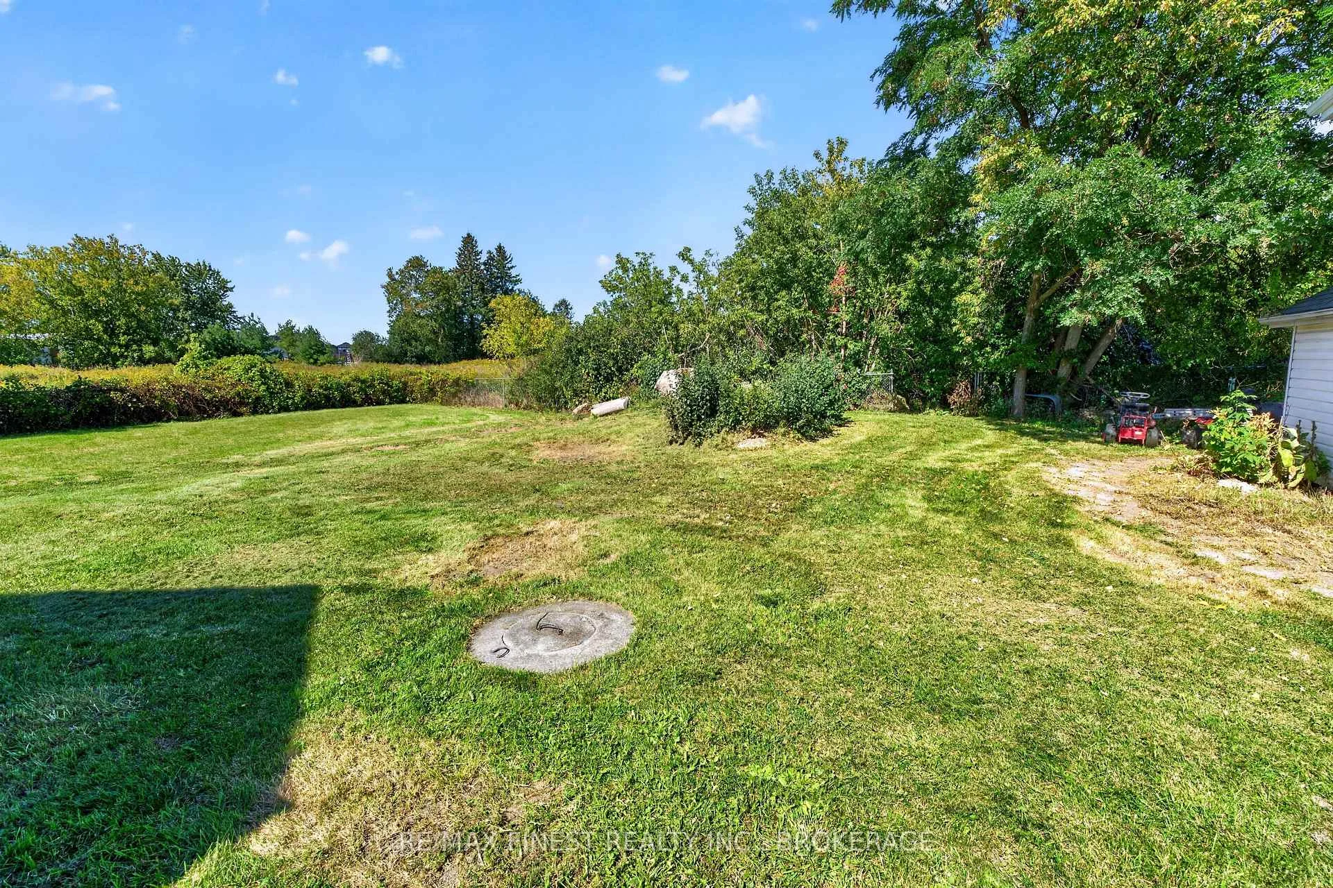 Photo 45 of 1069 Sunnyside Road, Kingston, City North of 401 — HOMEH