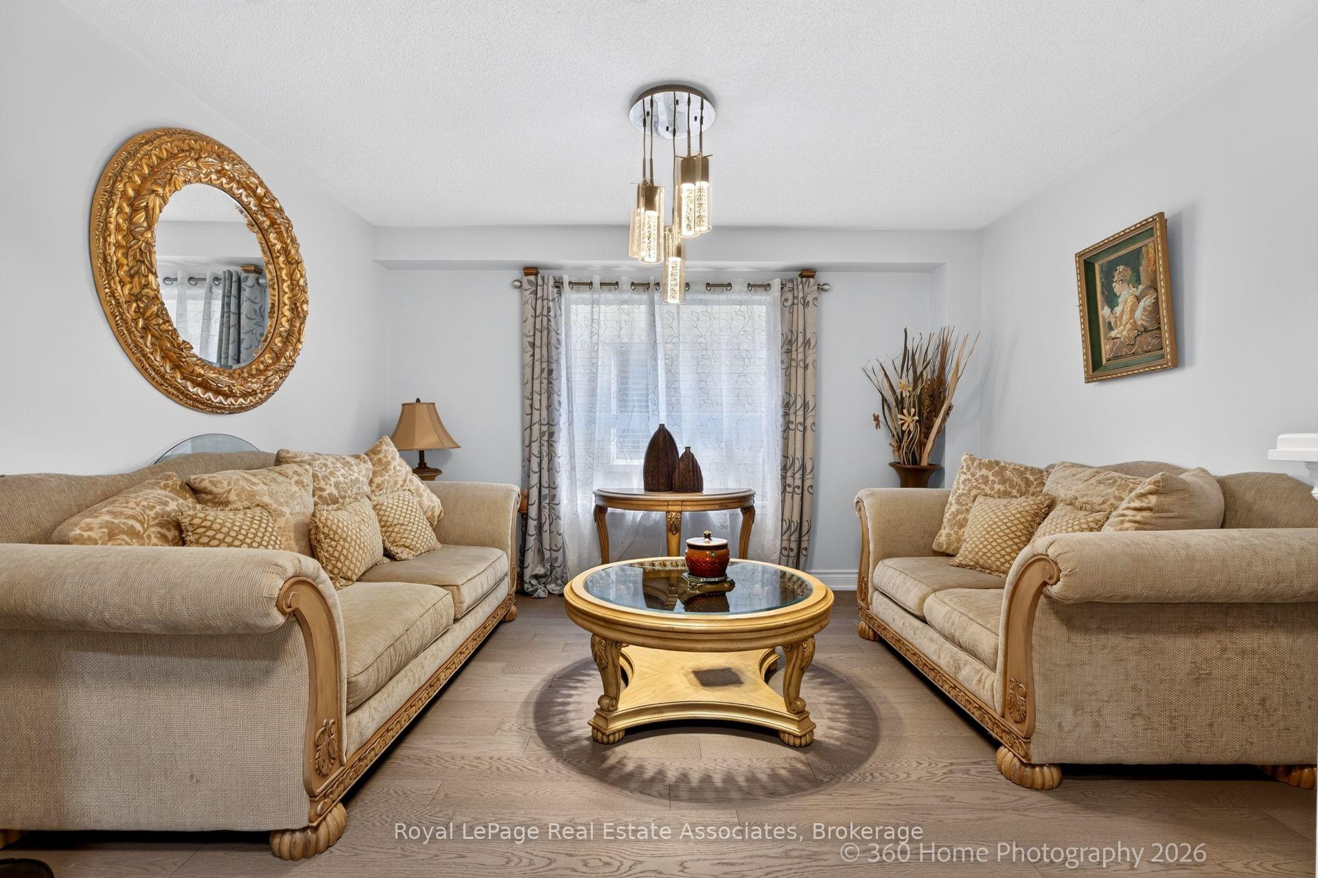 Photo 7 of 43 Hillsburgh Drive, Brampton, Fletcher's Meadow — HOMEH