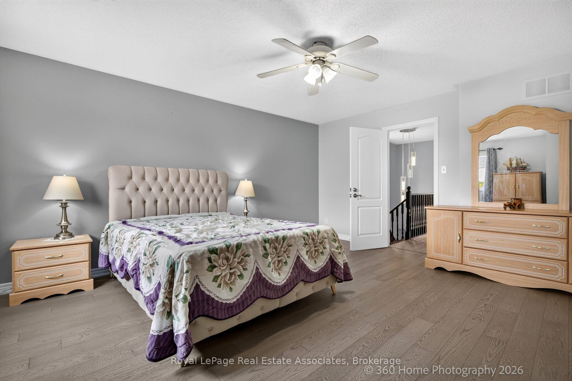 Photo 31 of 43 Hillsburgh Drive, Brampton, Fletcher's Meadow — HOMEH