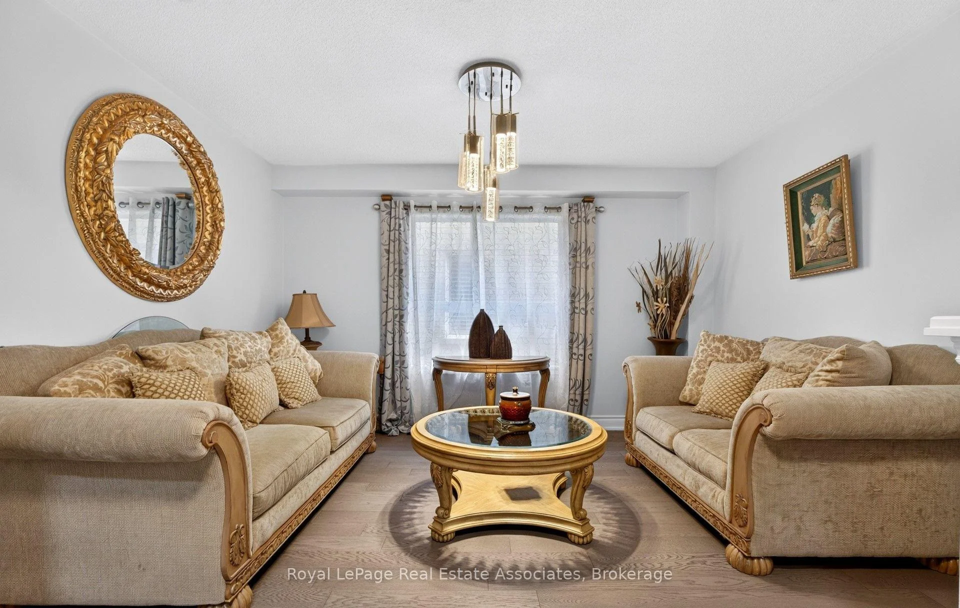 Photo 12 of 43 Hillsburgh Drive, Brampton, Fletcher's Meadow — HOMEH