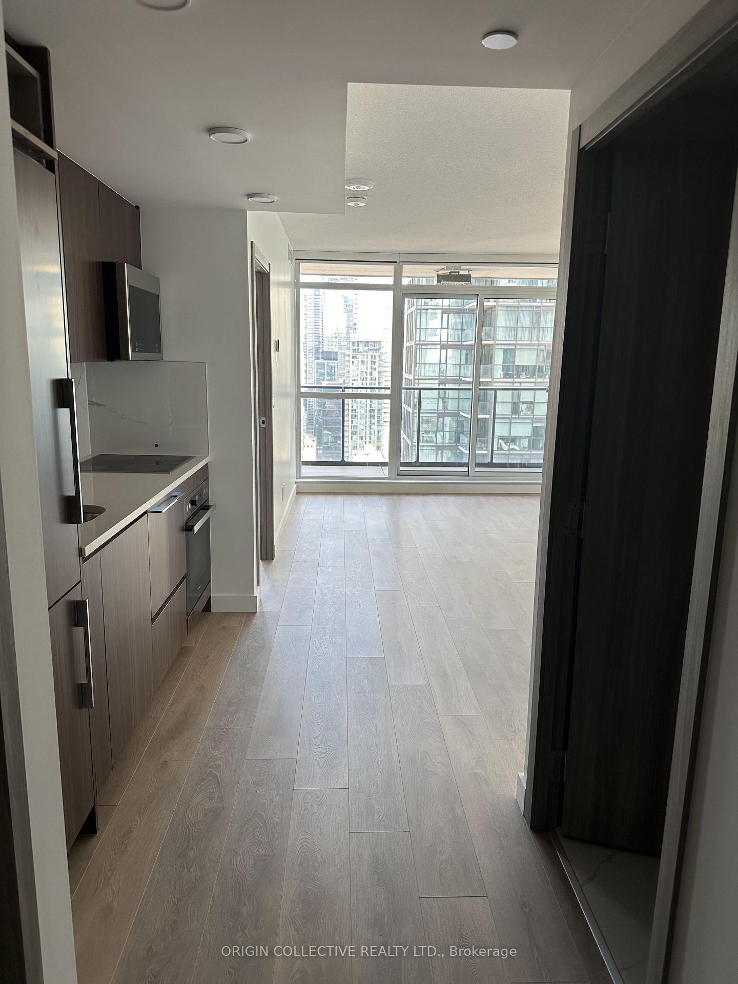 Photo 3 of Unit 3805, 38 Widmer Street, Toronto, Waterfront Communities — HOMEH