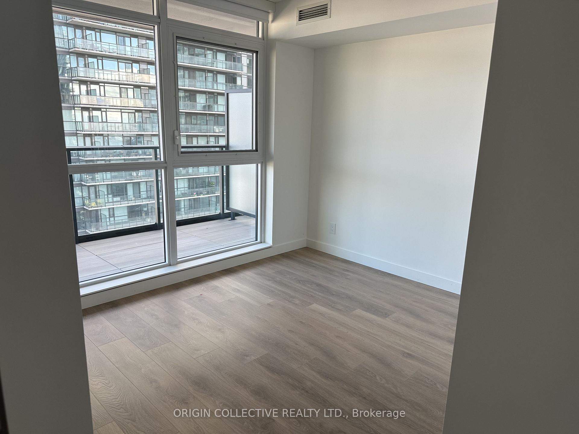 Photo 4 of Unit 3805, 38 Widmer Street, Toronto, Waterfront Communities — HOMEH