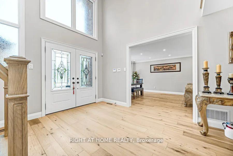 Photo 8 of 35 Harmony Hill Crescent, Richmond Hill, Mill Pond — HOMEH