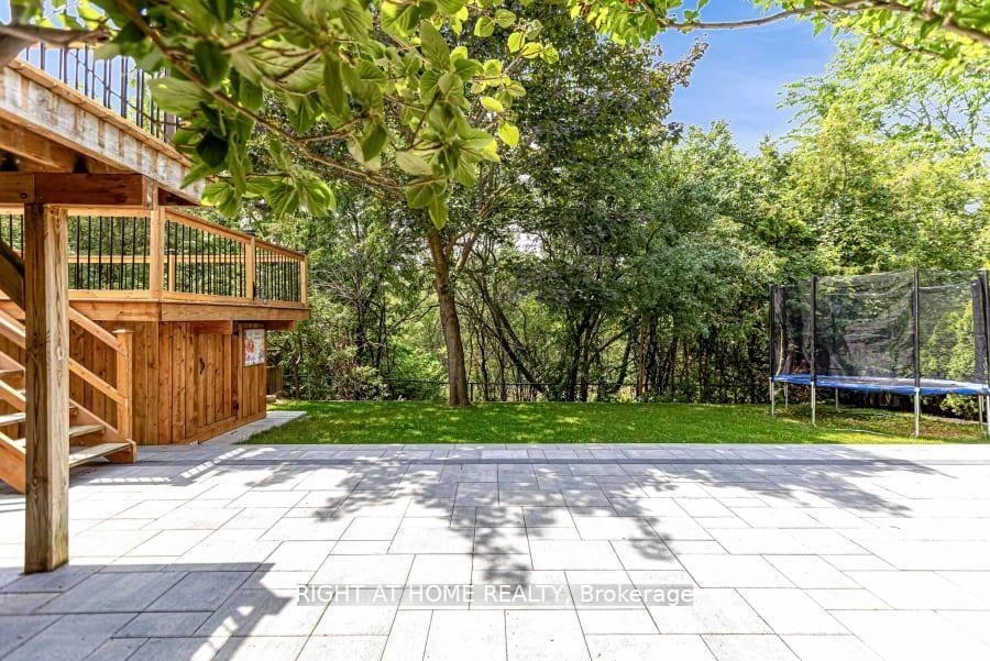 Photo 32 of 35 Harmony Hill Crescent, Richmond Hill, Mill Pond — HOMEH