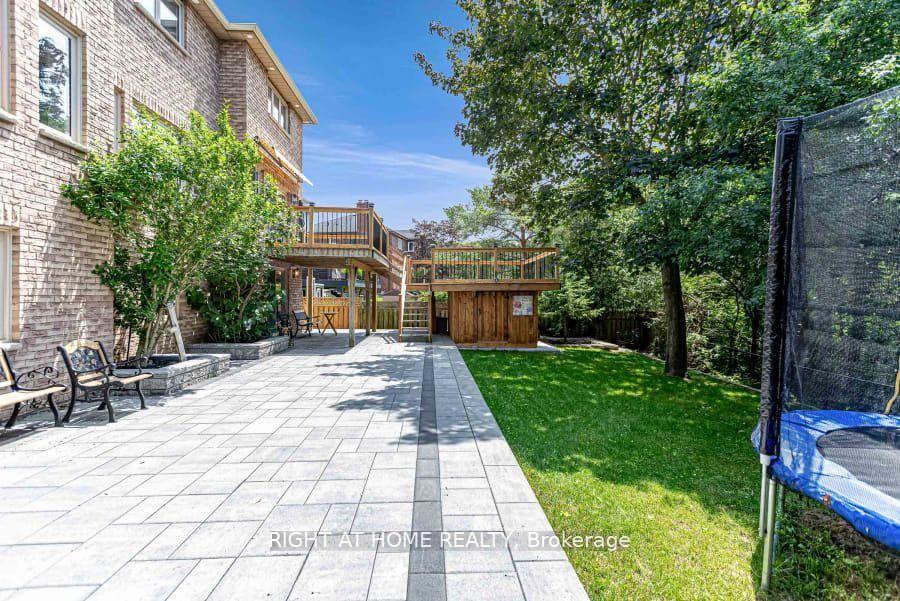 Photo 42 of 35 Harmony Hill Crescent, Richmond Hill, Mill Pond — HOMEH