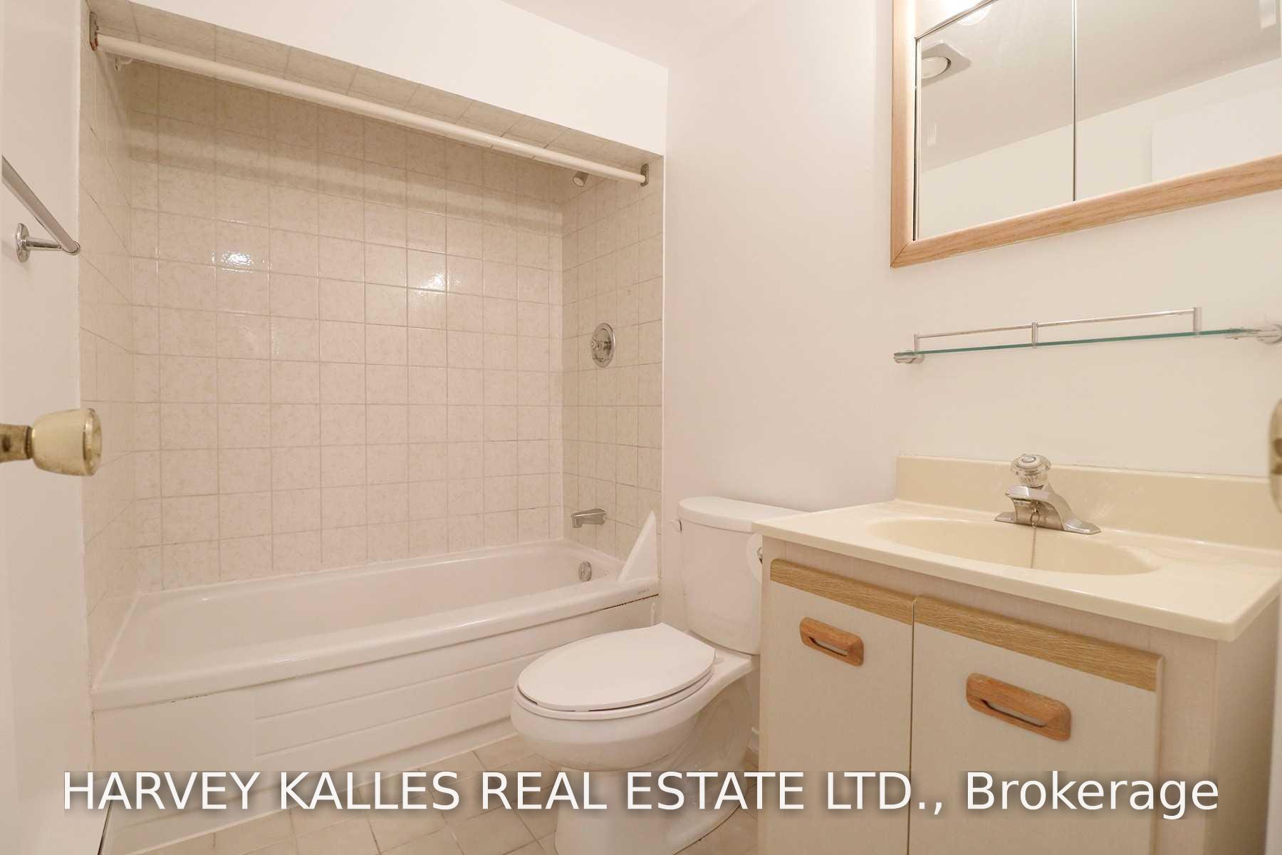 Photo 7 of Unit Lower, 21 Braemar Avenue, Toronto, Yonge-Eglinton — HOMEH