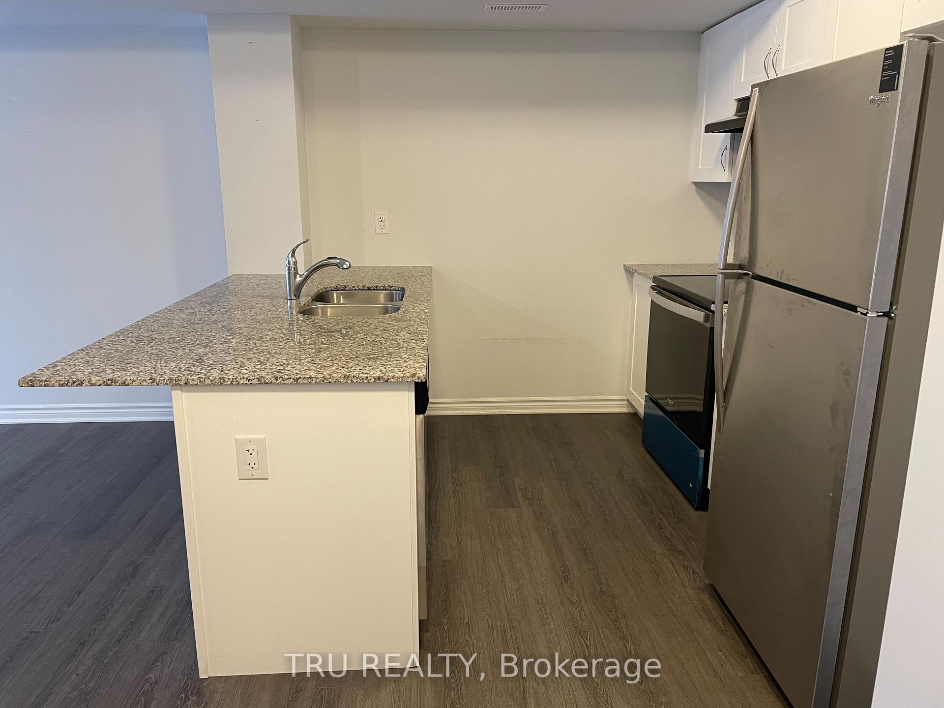 Photo 6 of 604 Lapland Terrace, Ottawa, Kanata - Emerald Meadows/Trailwest — HOMEH
