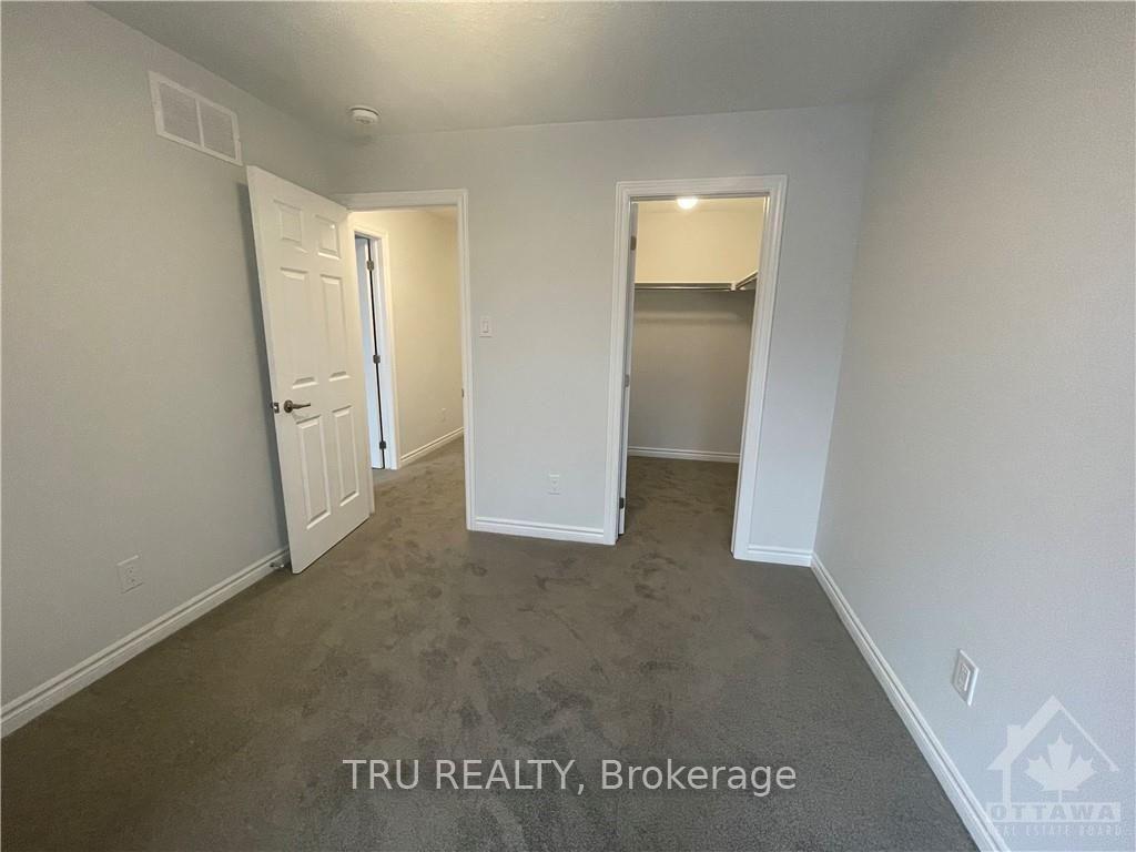 Photo 15 of 604 Lapland Terrace, Ottawa, Kanata - Emerald Meadows/Trailwest — HOMEH