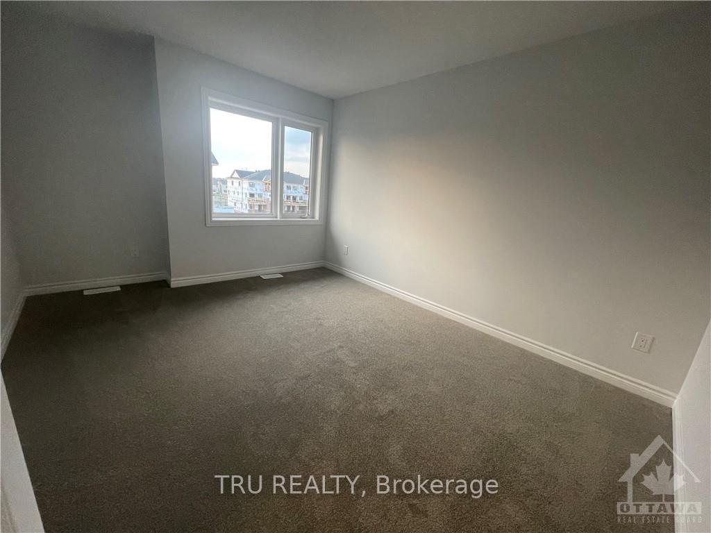 Photo 17 of 604 Lapland Terrace, Ottawa, Kanata - Emerald Meadows/Trailwest — HOMEH