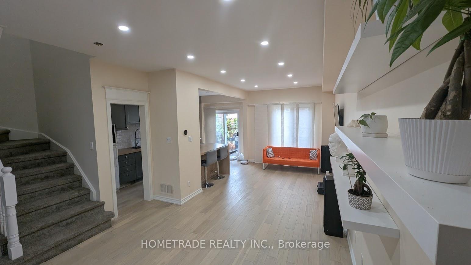 Photo 1 of 231 Denise Circle, Newmarket, Summerhill Estates — HOMEH