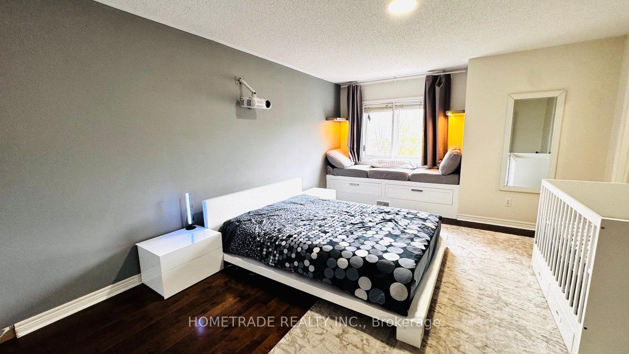 Photo 26 of 231 Denise Circle, Newmarket, Summerhill Estates — HOMEH