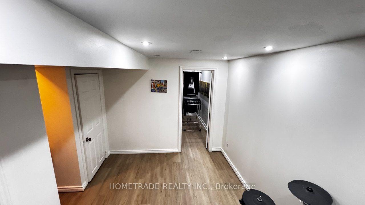 Photo 29 of 231 Denise Circle, Newmarket, Summerhill Estates — HOMEH