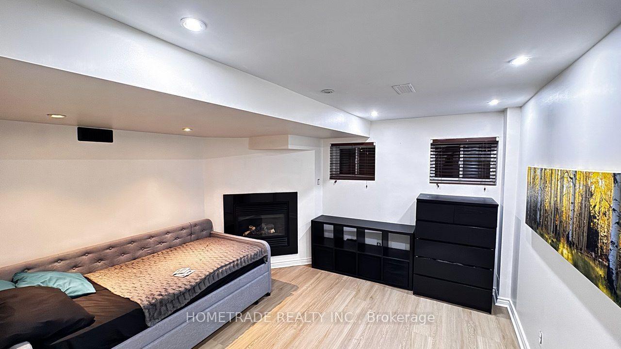 Photo 27 of 231 Denise Circle, Newmarket, Summerhill Estates — HOMEH