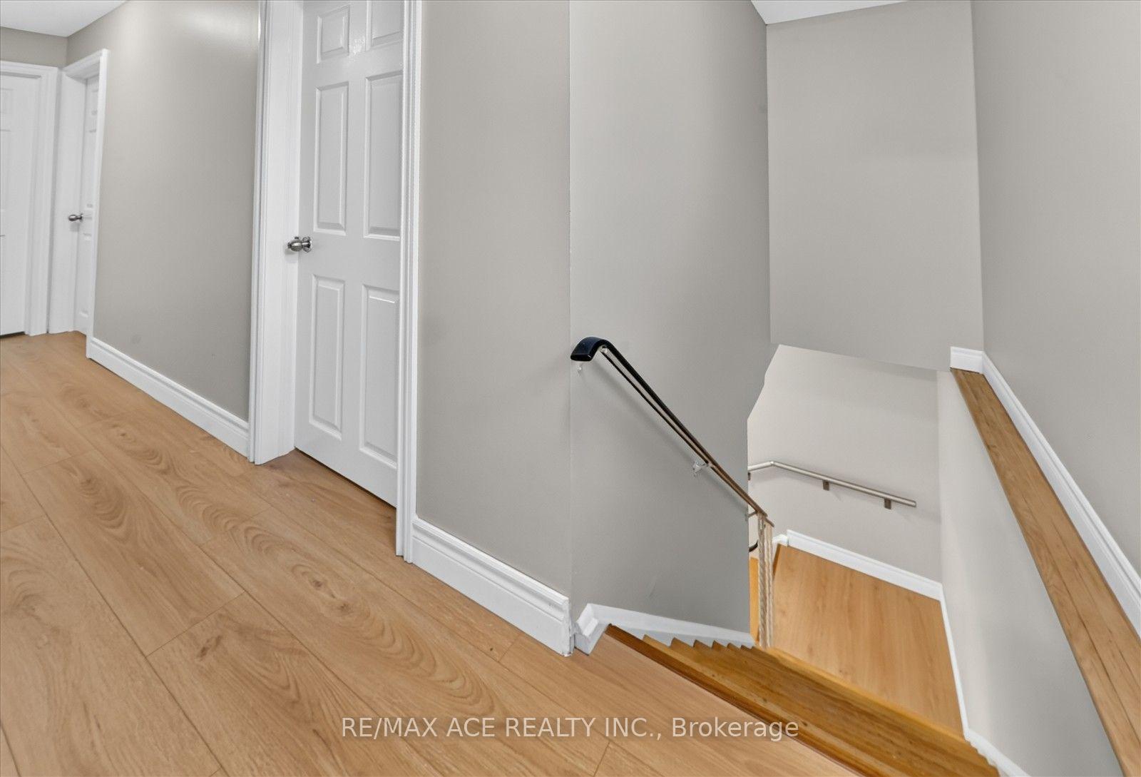 Photo 14 of 21 Sir Raymond Drive, Scarborough, Guildwood — HOMEH