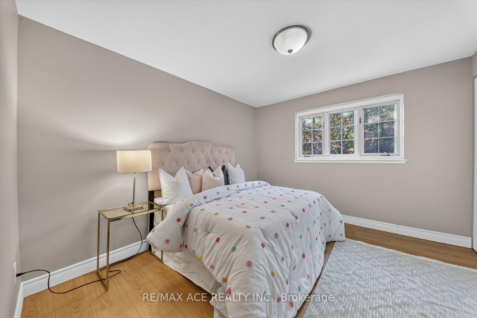 Photo 16 of 21 Sir Raymond Drive, Scarborough, Guildwood — HOMEH