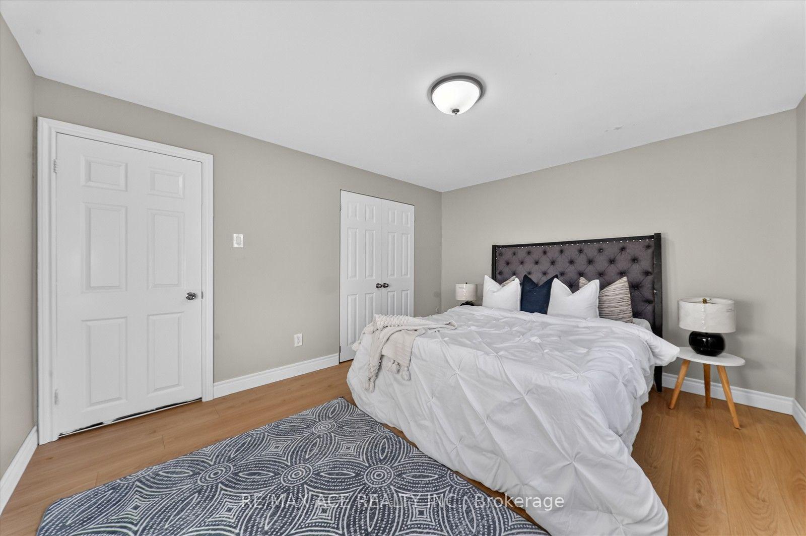 Photo 19 of 21 Sir Raymond Drive, Scarborough, Guildwood — HOMEH