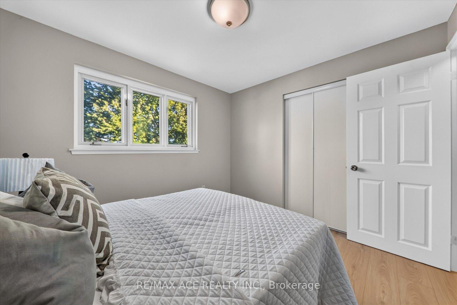 Photo 23 of 21 Sir Raymond Drive, Scarborough, Guildwood — HOMEH