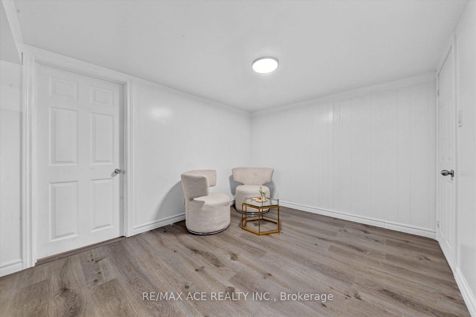 Photo 26 of 21 Sir Raymond Drive, Scarborough, Guildwood — HOMEH