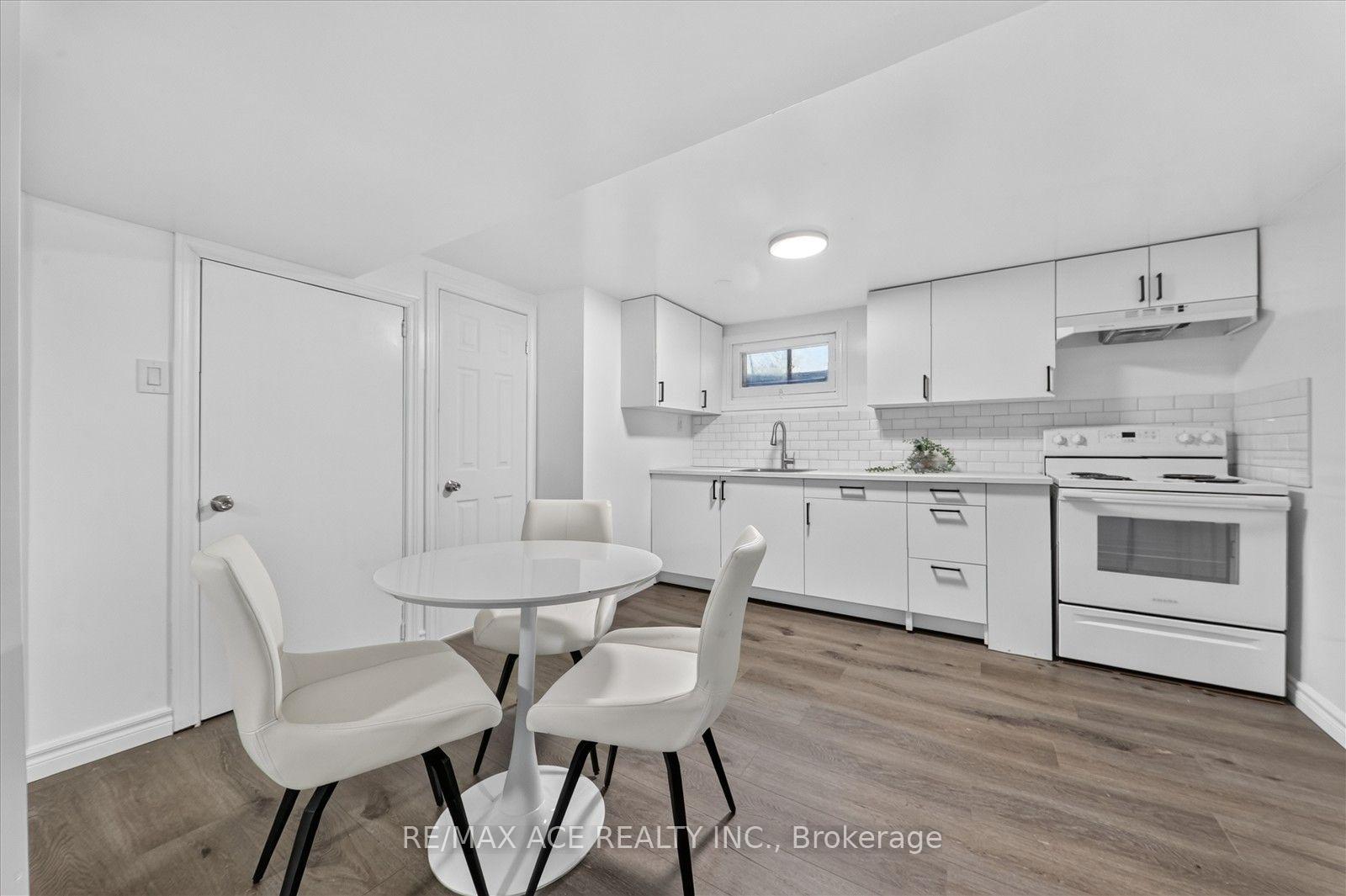Photo 28 of 21 Sir Raymond Drive, Scarborough, Guildwood — HOMEH