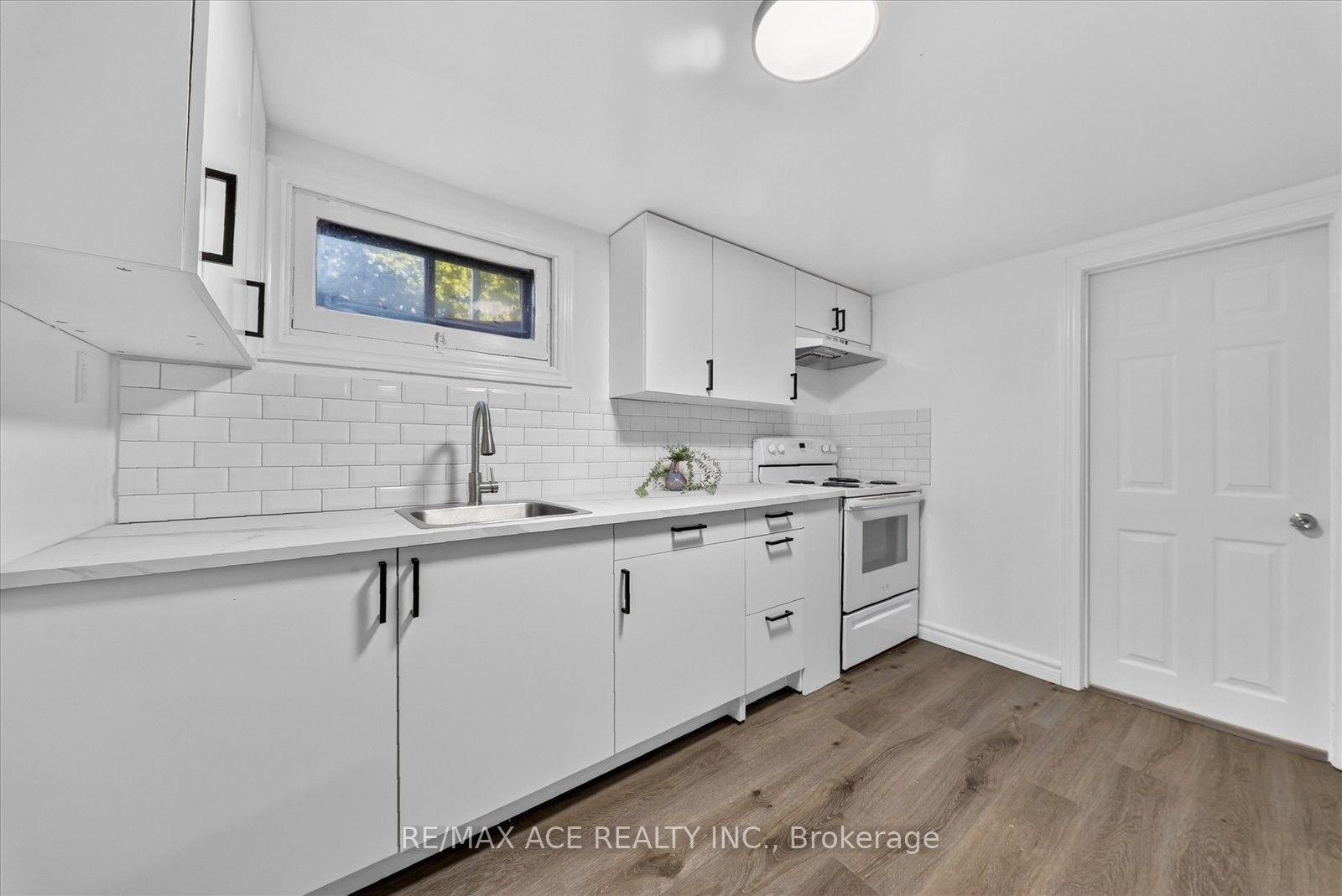 Photo 30 of 21 Sir Raymond Drive, Scarborough, Guildwood — HOMEH
