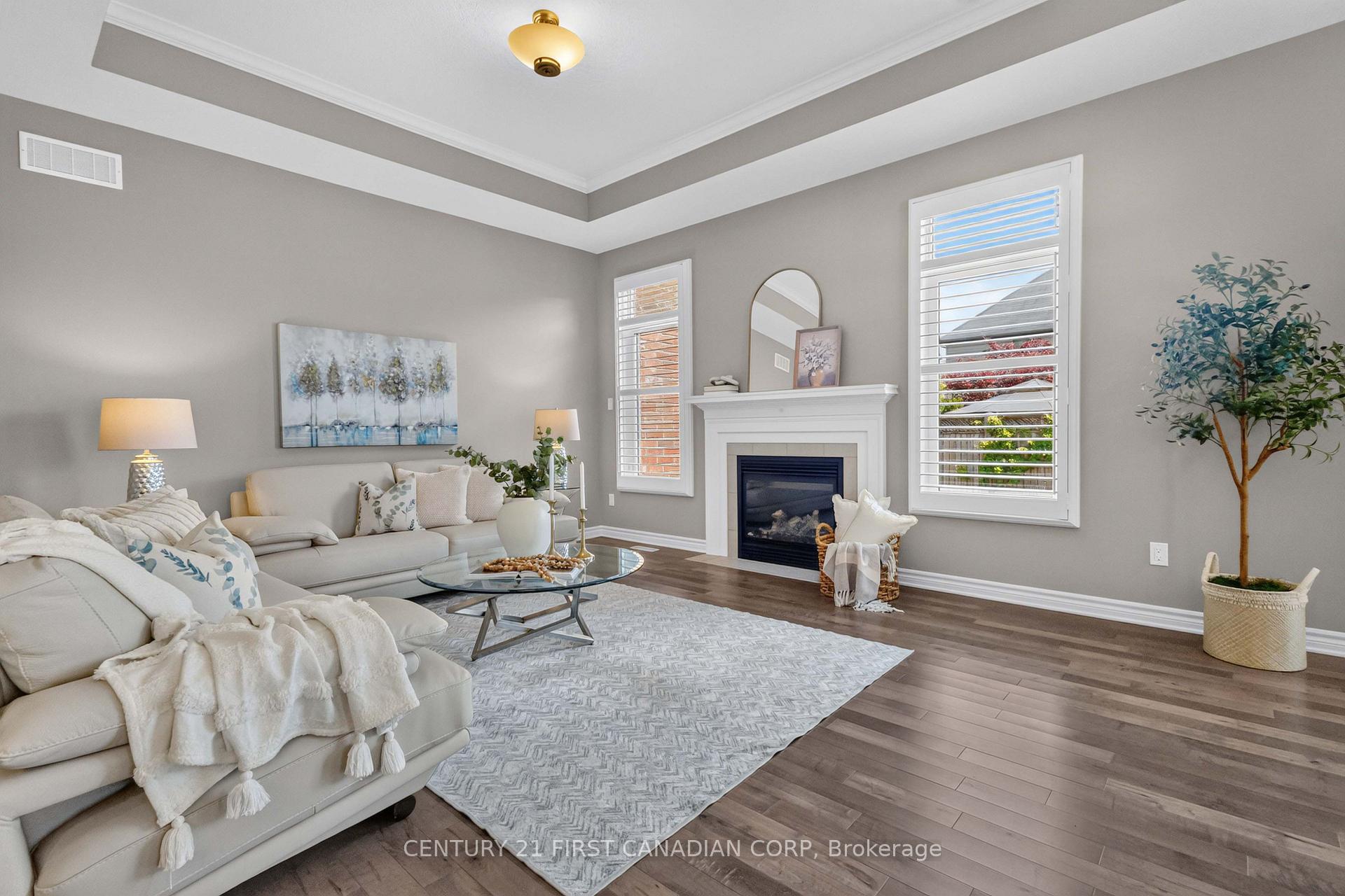 Photo 8 of 3183 Pincombe Drive, London, South W — HOMEH